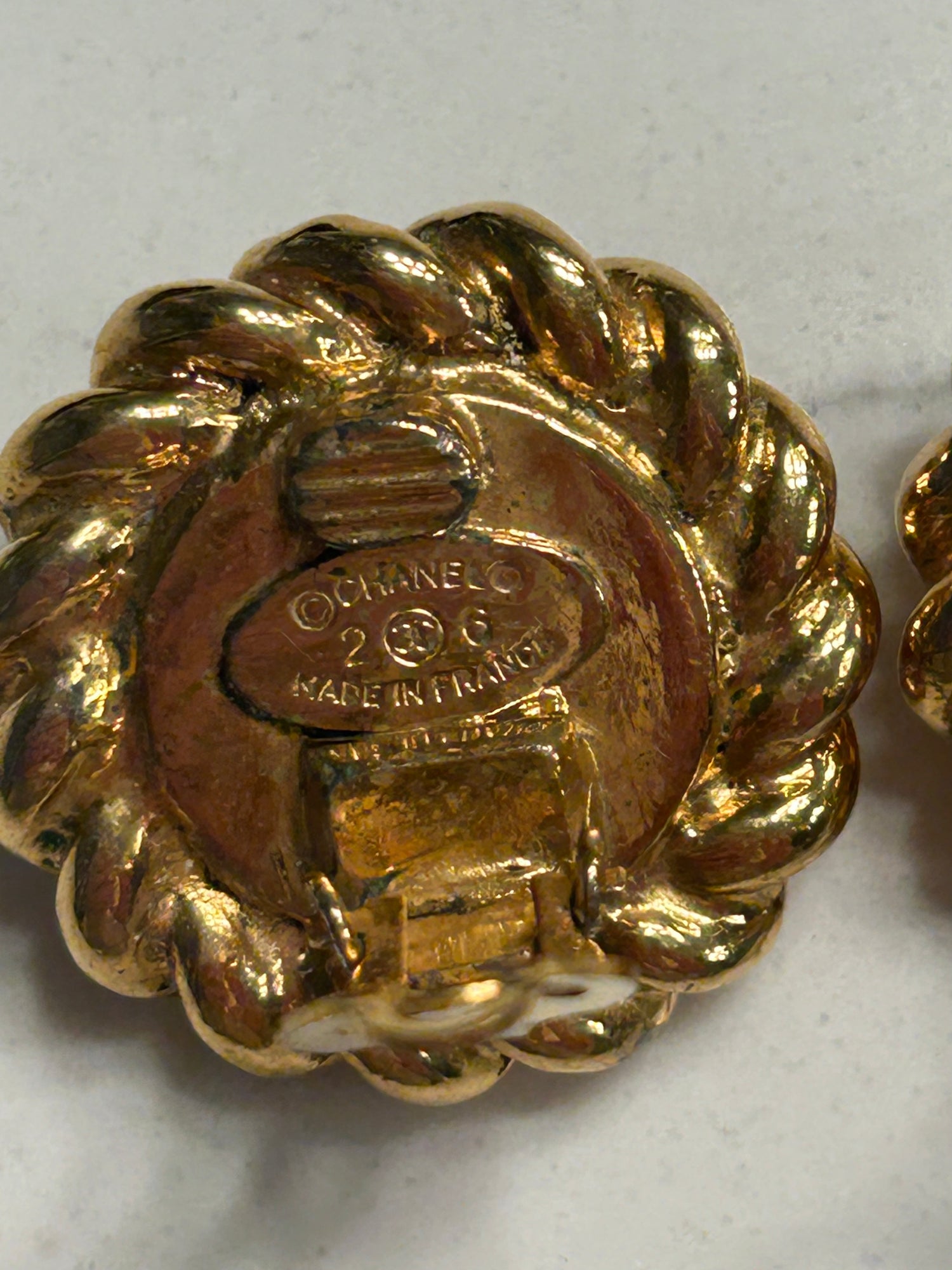 Chanel Vintage 1990 Red Gripoix Glass & Rhinestone Clip-On Earrings – 24k Gold Plated, Made in France