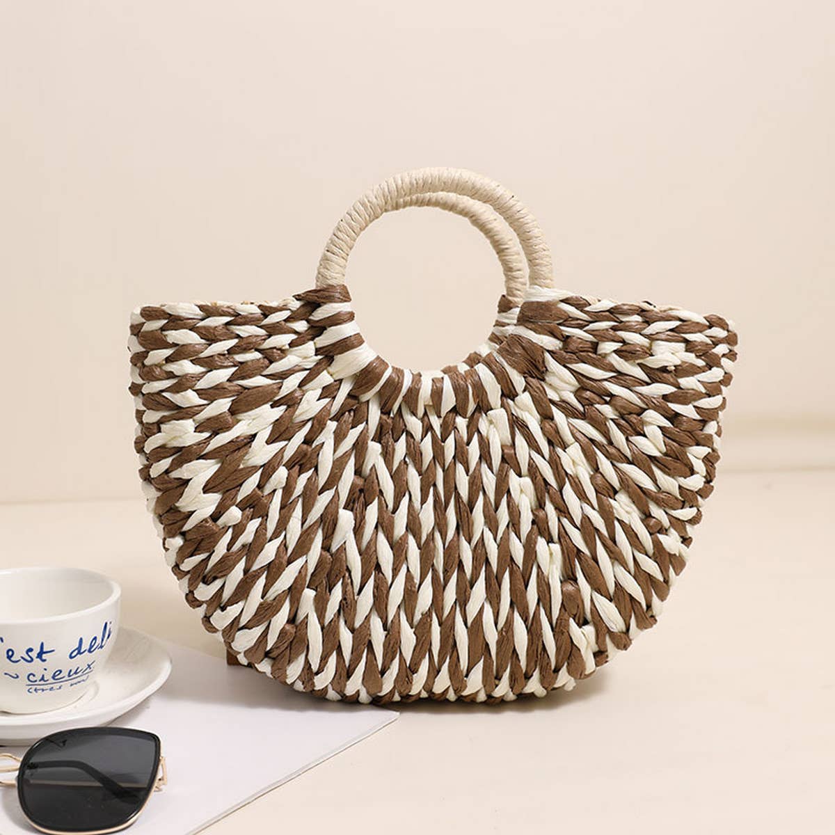 HALF ROUND SHOULDER BEACH TOTE STRAW BAG